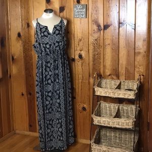 Liz Lange maternity blk/white maxi dress xxl